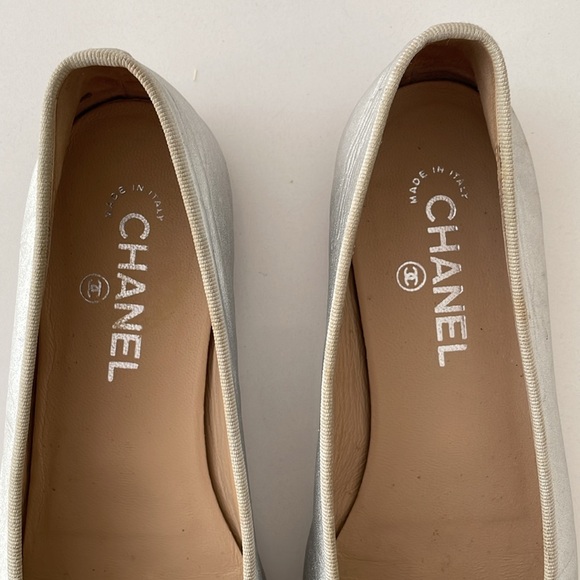 Chanel Silver Leather Ballet Flats - Picture 10 of 13